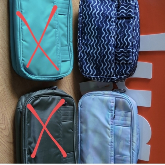 Copied to allow another purchase - Lug Carousels - Picture 5 of 5